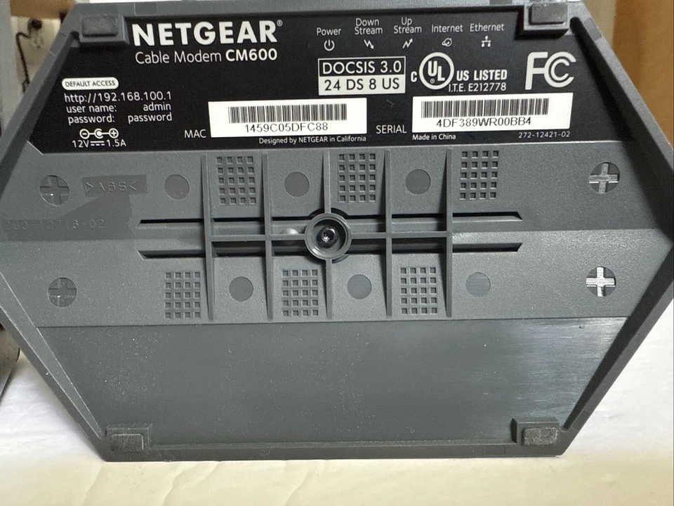 NETGEAR DOCSIS 3.0 Cable Modem (CM600) - Good condition - Image 4 of 4