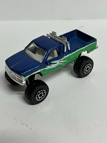 Vintage Matchbox 1993 Chevrolet K-1500 Pickup Truck Diecast Vehicle 4x4 Lifted