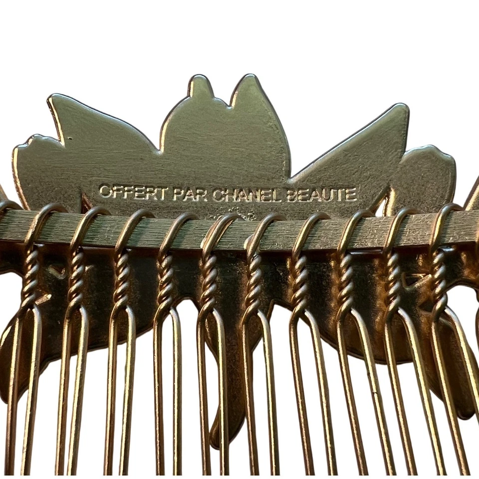 Peine de pelo CHANEL Gold Lotus nuevo en caja accesorio para el cabello Foto 3 de 4