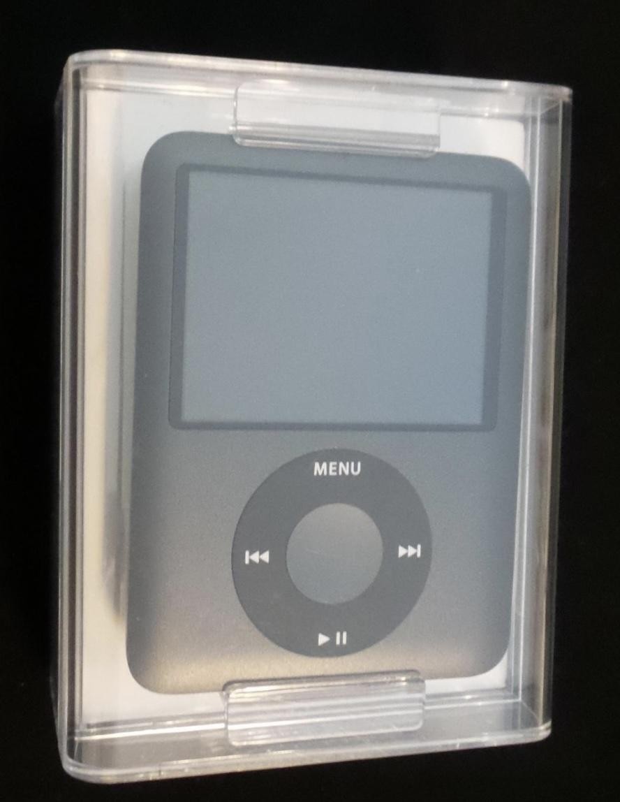 Apple iPod 第3世代 8GB ドッグコンポ付 Apple iPod Nano A1236 8 GB - 3rd Generation - Black (MB261LL