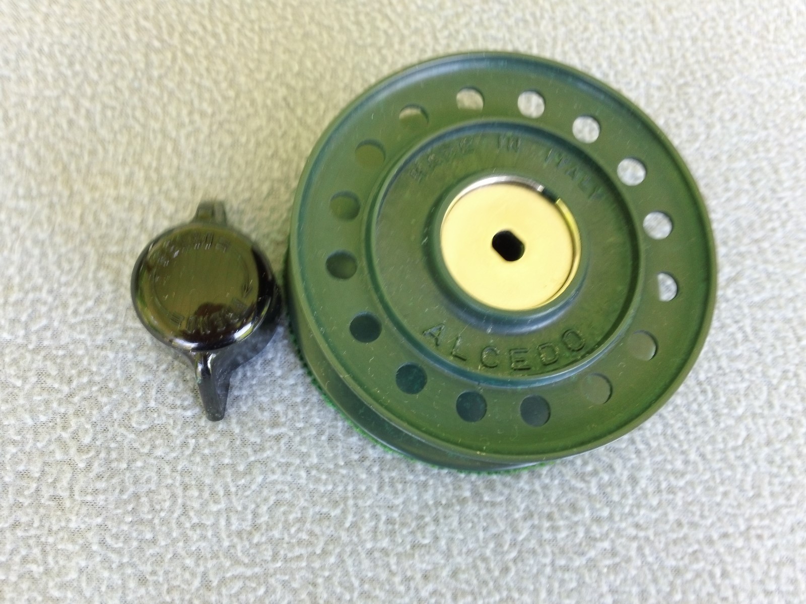 VINTAGE ALCEDO OCEANIC SPINNING REEL EXTRA SPOOL & DRAG TIGHTENING CAP