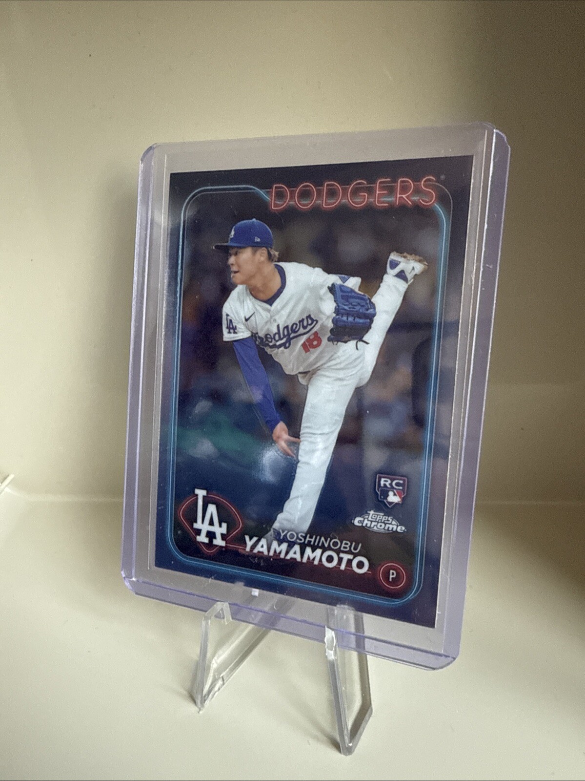 2024 Topps Chrome - #18 Yoshinobu Yamamoto (RC)
