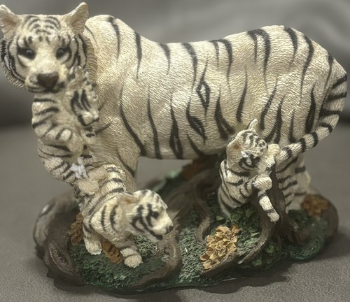 Livingstone White Tiger Family Endanger 1995 New W/ Cubs Figure Detailed - Picture 2 of 11