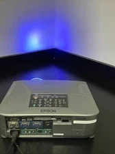 Epson 3LCD PowerLite 835p EMP-835 Projector