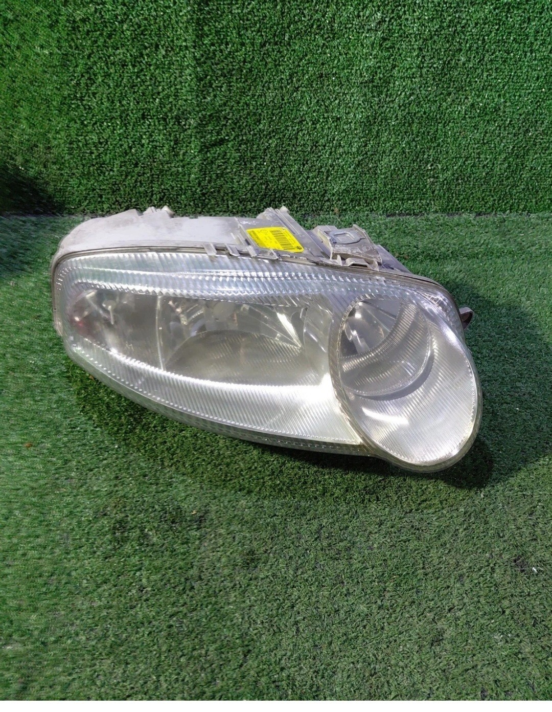 Faro Proiettore Anteriore Destro Alfa Romeo 147 1ª Serie 0301186204 ,468261940