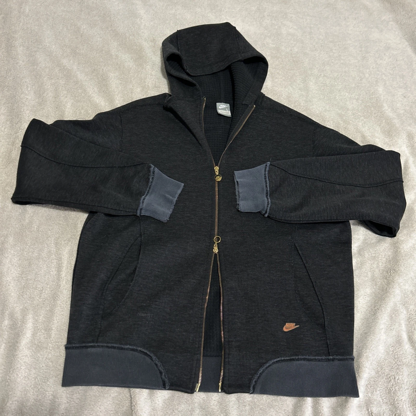 Vintage Nike Mens Large Full Zip Hoodie Charcoal Grey Waffle Knit Thermal Lining
Opens in a new wind
