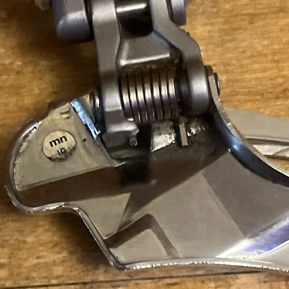 Vintage Shimano Ultegra Front Derailleur FD-6703 10 Speed Triple Braze On Bottom - Image 4 of 4