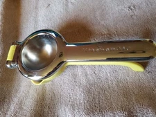Kitchenaid Citrus Juice Press Squeezer for Lemons  Limes with Seed Catcher 