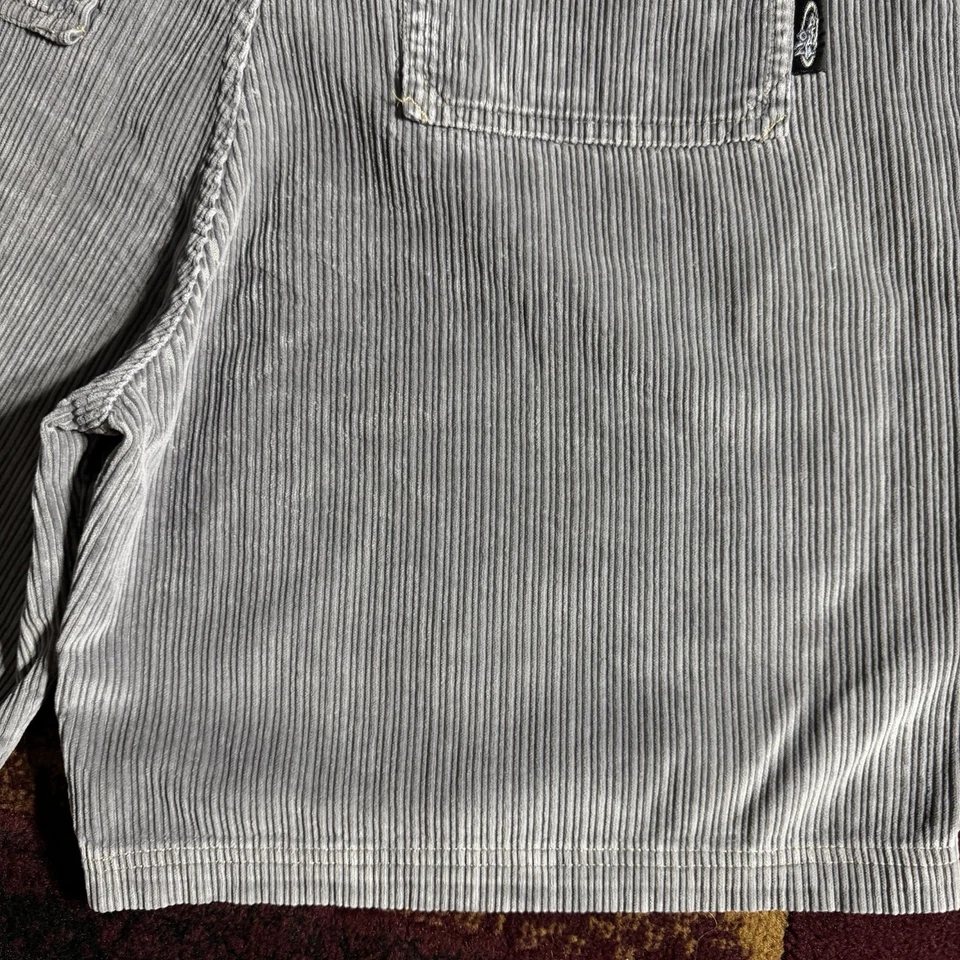 Pantalones Cortos Vintage Años 90 No Fear Para Hombre Sueltos Pana Gris/Púrpura Talla 34 Foto 4 de 4