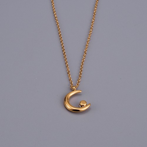 18K Yellow Gold Plated Moon Crescent Star Pendant Charm Necklace Woman's Gift - Picture 4 of 7