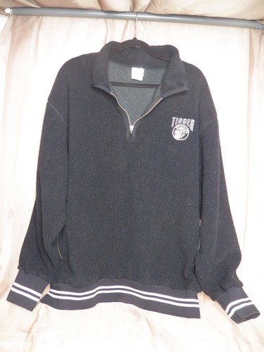 Vintage Disney Winnie Black The Pooh Tigger 1/4 Zip Sweatshirt - L-XL Women's - Picture 2 of 4