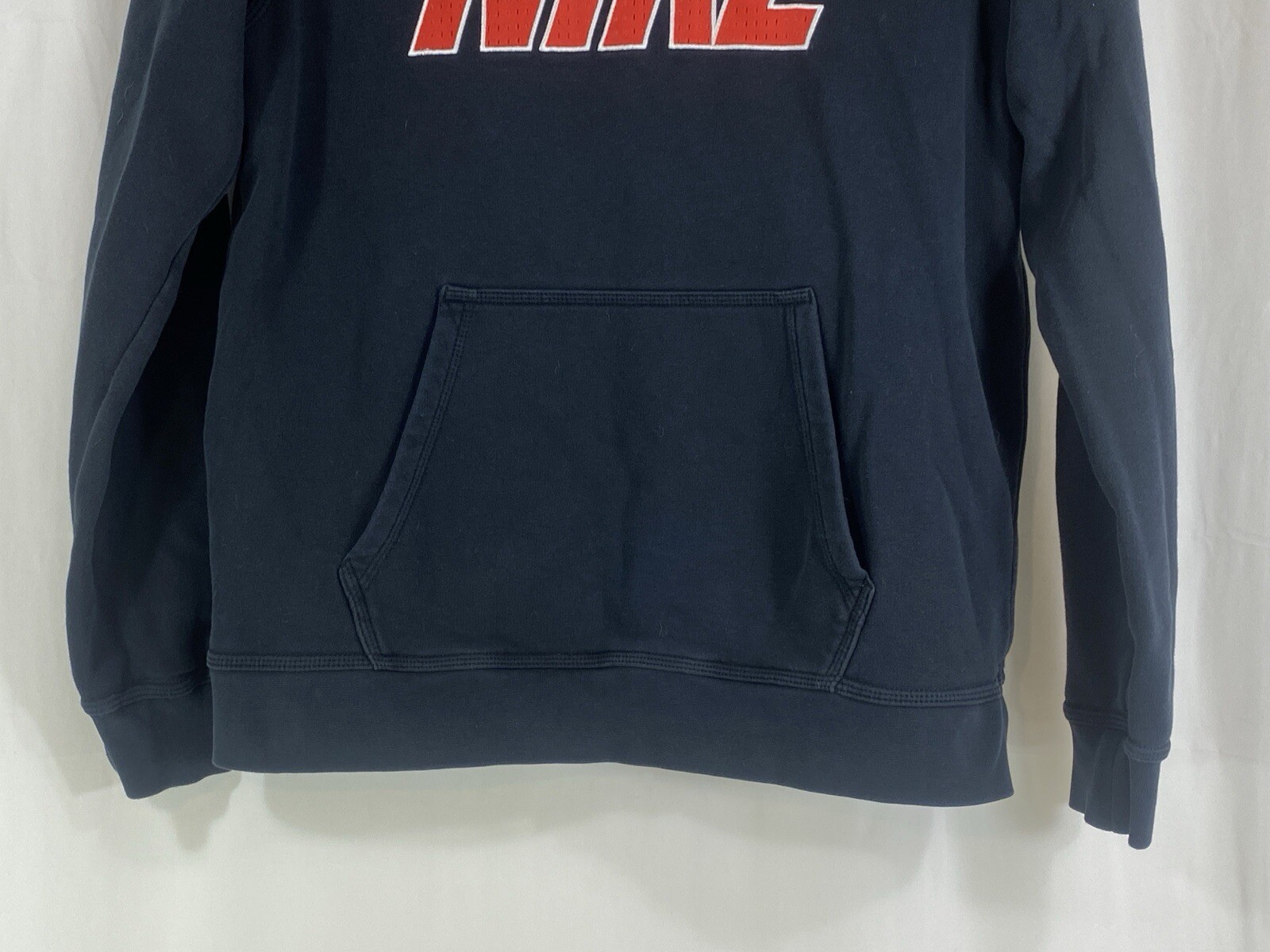Nike Sweatshirt Hoodie Hooded Pullover Mens Large Black Nike Red 576978 thumbnail 3