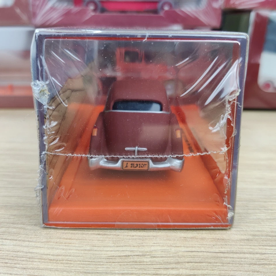AUTO TINTIN BUICK ROADMASTER TITINTIN NEL PAESE ORO NERO 1:43 NUOVA BTE ARANC... - Immagine 4 di 4