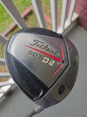 Titleist 907 D2 Driver 8.5° Graphite Stiff Right 45.5in W/ Cover