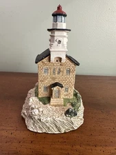 Harbour Lights “Great Captain Island Lighthouse” Connecticut 1991 Figurine