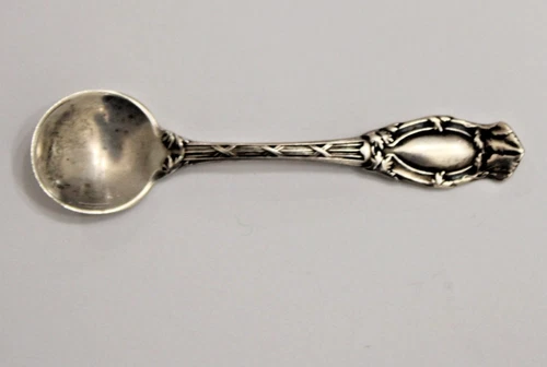 International Sterling Salt Spoon Abbottsford No Monograms