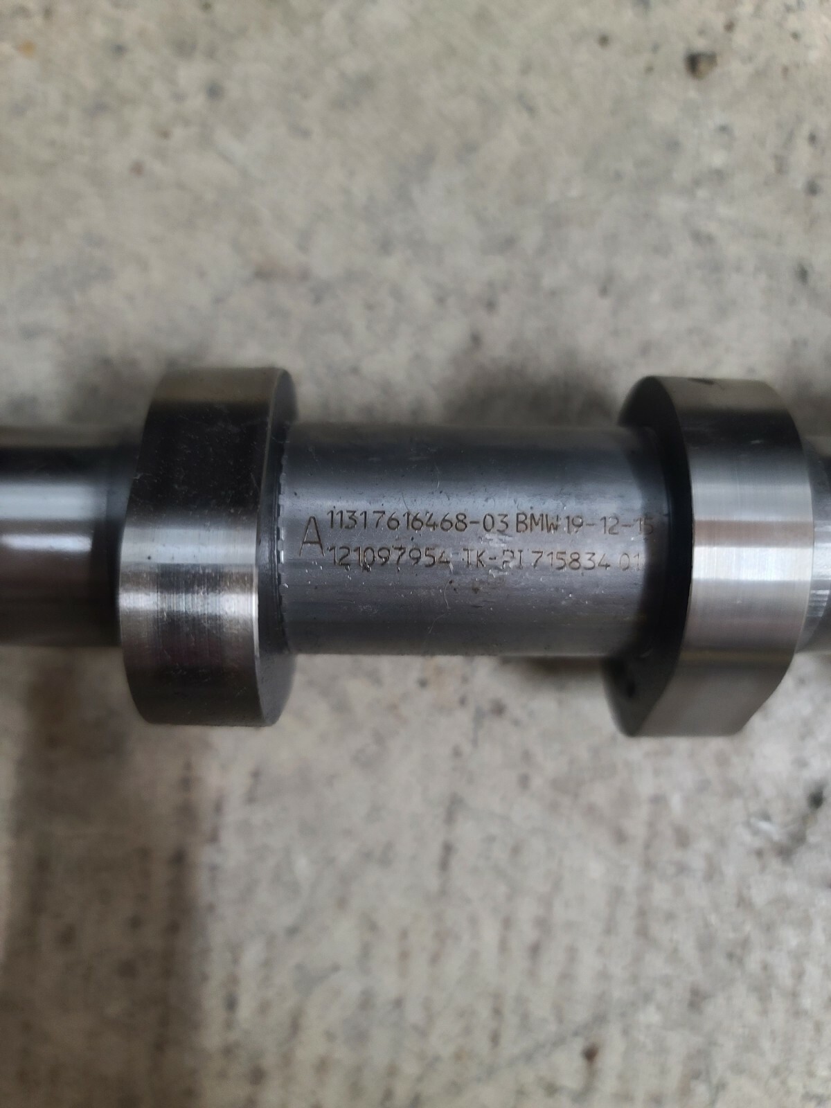 BMW N20 N26 Exhaust Camshaft With Gear 11317616468 131109113133 