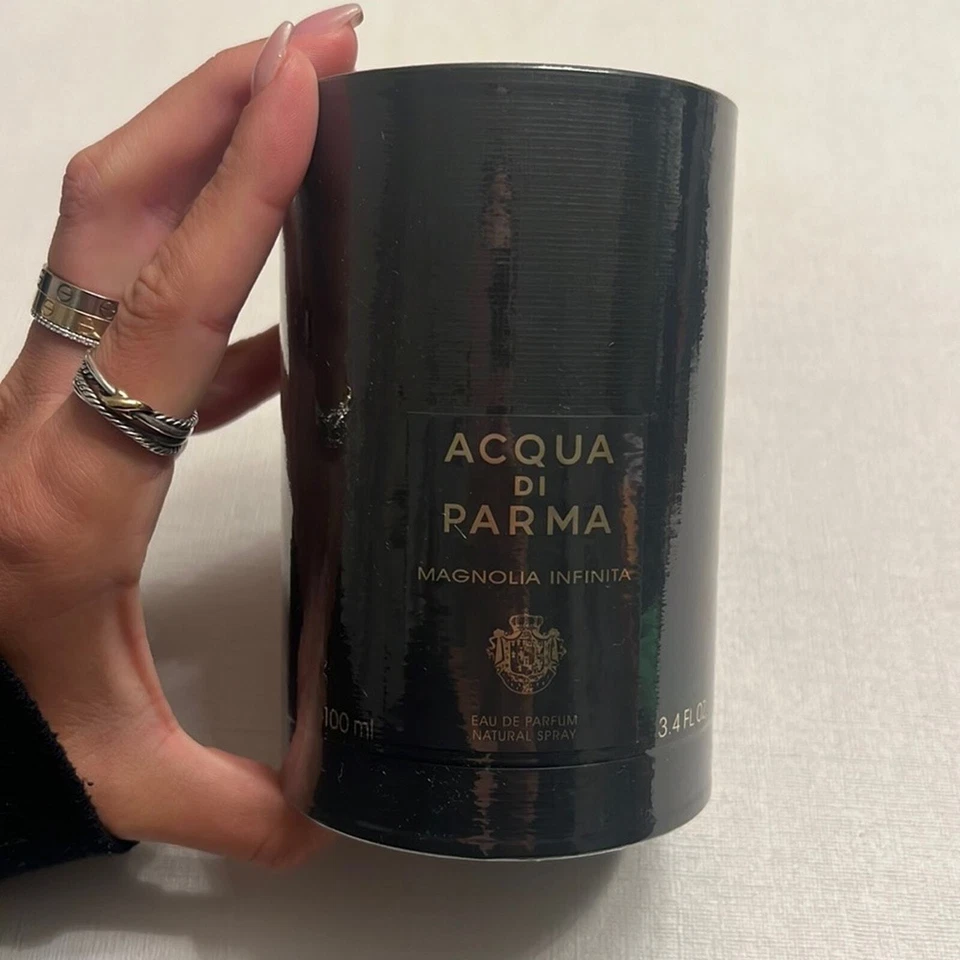 ACQUA DI PARMA Signatures of the Sun Magnolia Infinita Eau de Parfum 3,4 oz. Foto 2 de 4