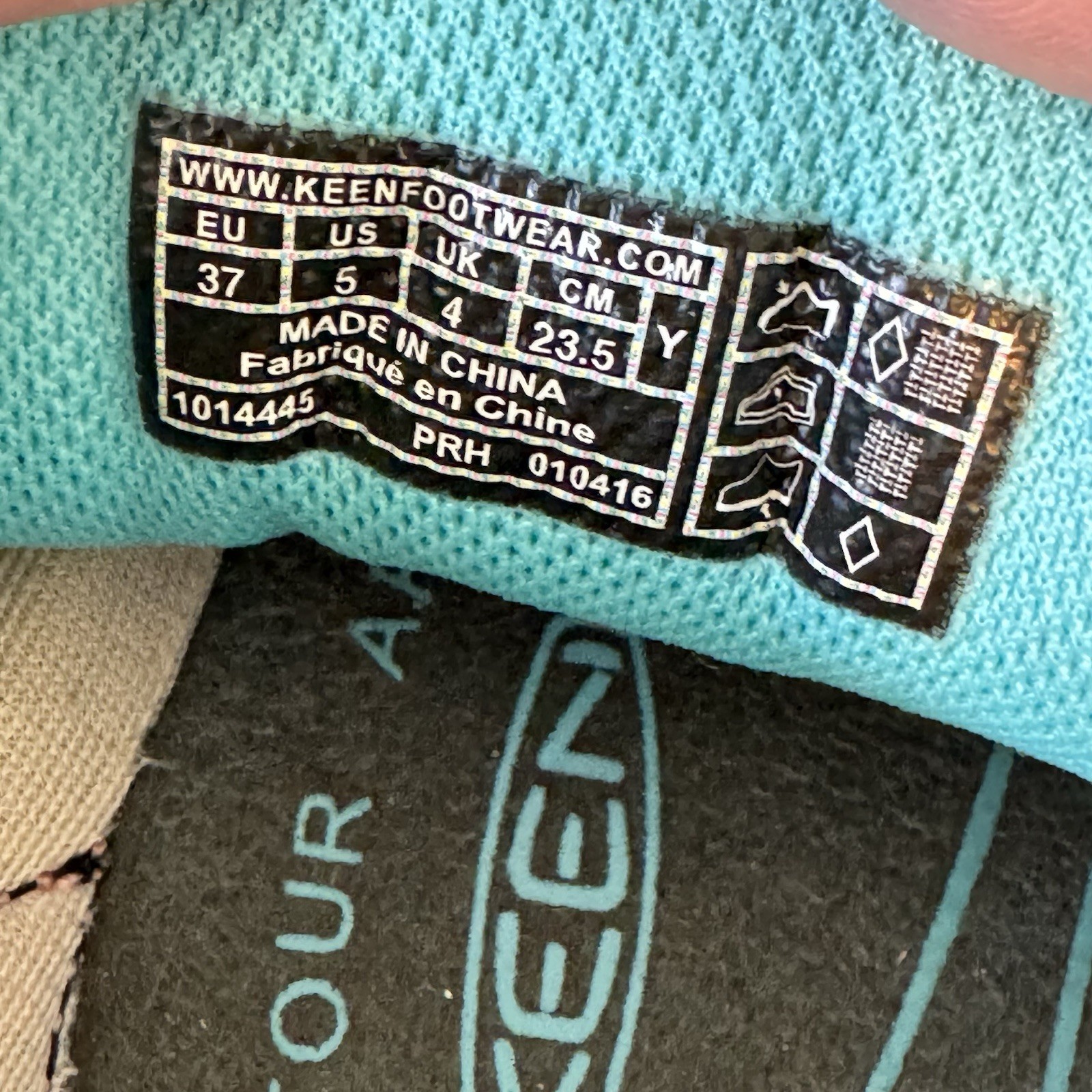 Scarpa CNX KEEN rosa brillante punta chiusa GRANDE ragazza US 5