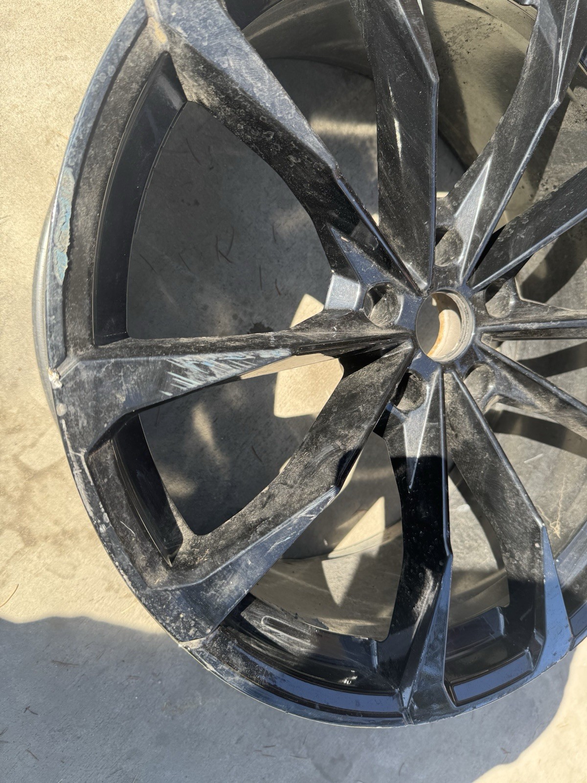 OEM Lamborghini URUS 23" Front Wheel 4ml601025BA 23X10ET 23 Rim