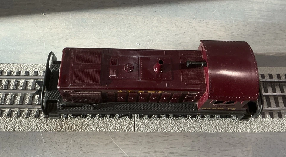 Marx A.T. & S.F. #1998 Santa Fe Diesel Switcher Engine Excellent Condition M4 - Image 4 of 4