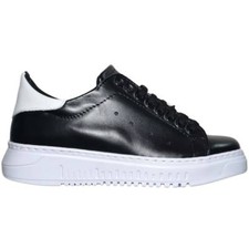Sneaker bassa uomo nera in vera pelle con fortino bianco fondo alto army handmad