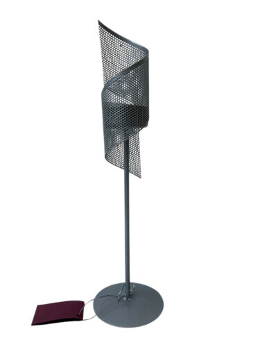 PORTACANDELE IN METALLO NERO O ARGENTO CON CANDELA T-LIGHT SCALDAVIVANDE CM 28 - Picture 4 of 5