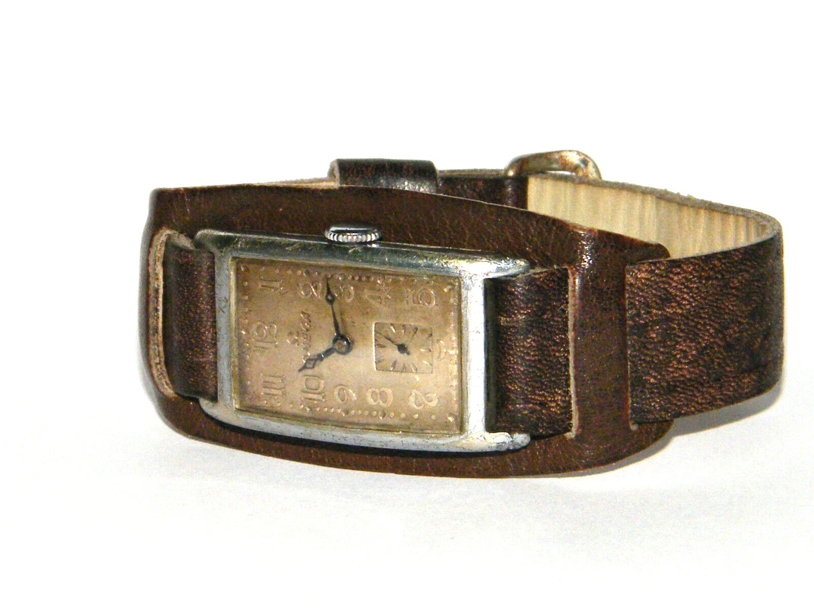 Omega — Omega Art Deco Wristwatch Vintage 30-40s Wristwatch Calibre 15 Jewels 20 F