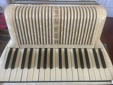 accordion hohner 60 bass verdi IA