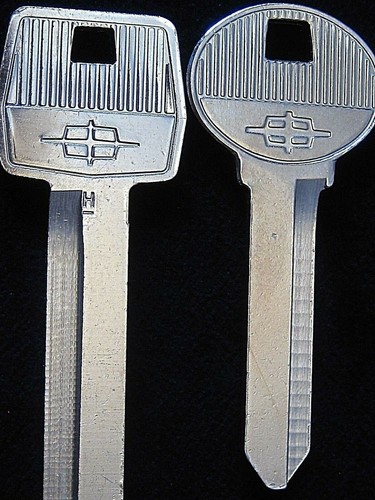 LINCOLN OEM Logo KEY BLANK SET fit Continental 1985-88; Town Car, Mark VII 85-92 - Picture 7 of 8