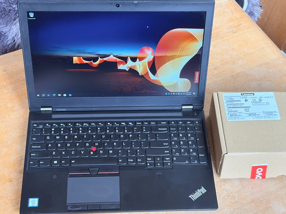 Lenovo ThinkPad P50 15.6" Intel Xeon E3-1505M 2.80GHz 32GB RAM 512GB + 240GB SSD - Image 2 of 4