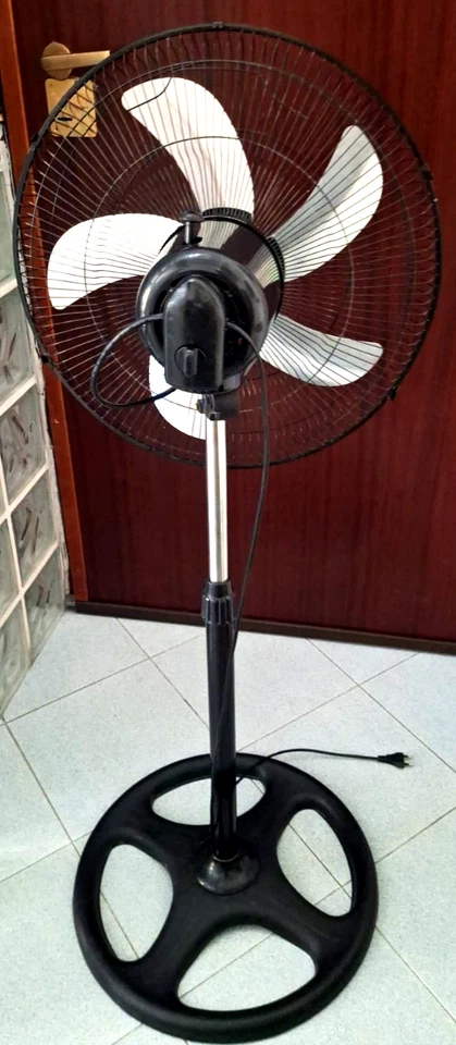 Ventilatore a Piantana 5 Pale Alluminio- oscillante 45W 3 Velocità Diametro 50cm - Immagine 3 di 4