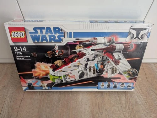 LEGO® Star Wars: Republic Attack Gunship (7676) Full Set Complete w/ Original Box &BA