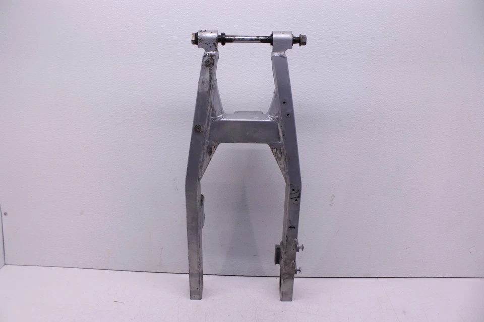 1987 KAWASAKI KX250 OEM BRAÇO OSCILANTE SUSPENSÃO BRAÇO OSCILANTE - Imagem 3 de 4