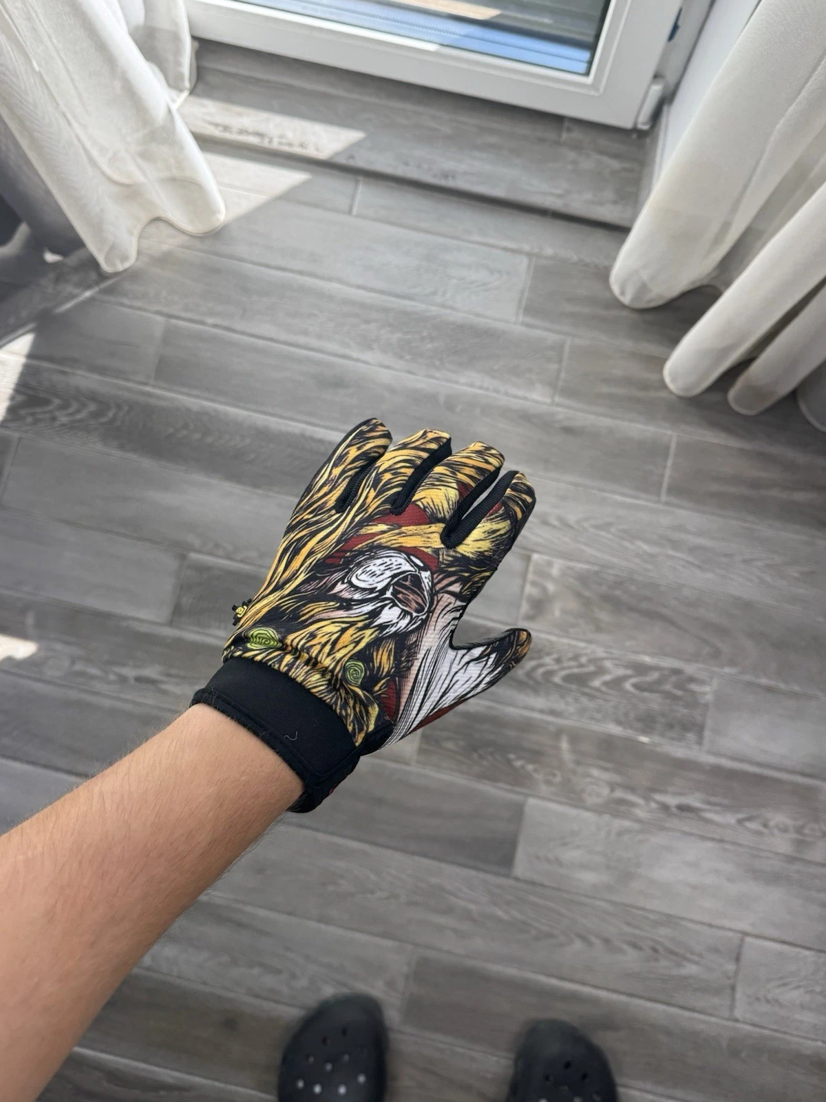 Burton Snowboard Gloves Men’s Graphic Full Finger Winter Ski