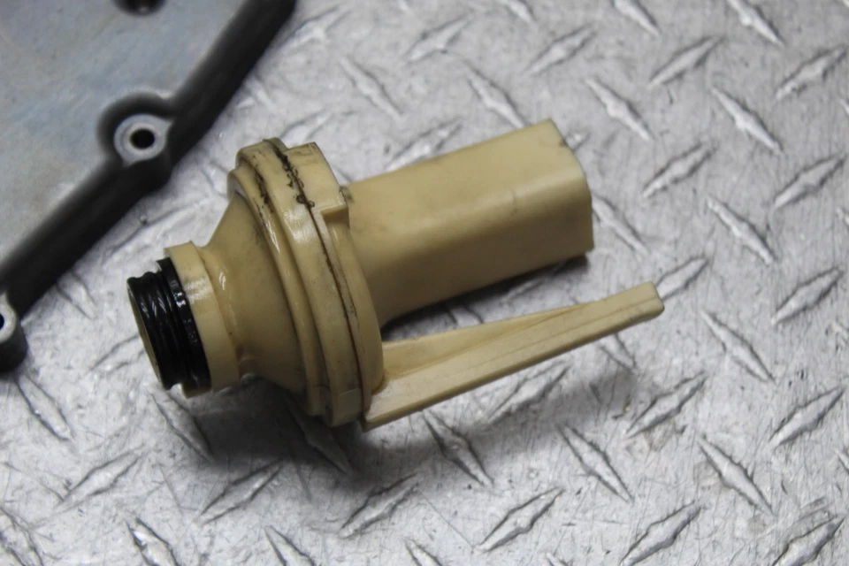 Kawasaki Ninja ZX6R ZX636C 2003 cubierta inferior del cárter de aceite del motor Foto 2 de 4