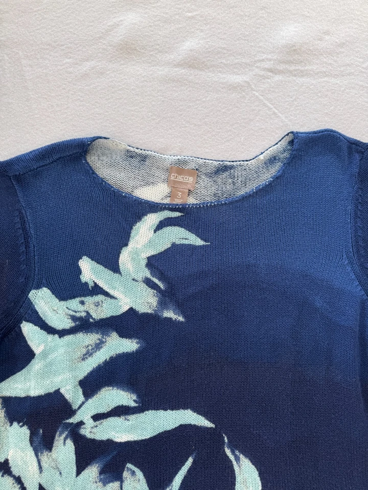 Suéter Chico's Talla 3 Mujer XL Azul Blanco Aqua Floral Mezcla Algodón Manga Larga Foto 2 de 4