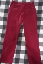 Lee Relaxed,Straight,Mid rise Cranberry pants ,10 ,Pre-owned Excellent condition