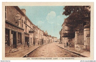 ATYP1-0006-10 - VENDEUVRE-SUR-BARSE - La grande rue