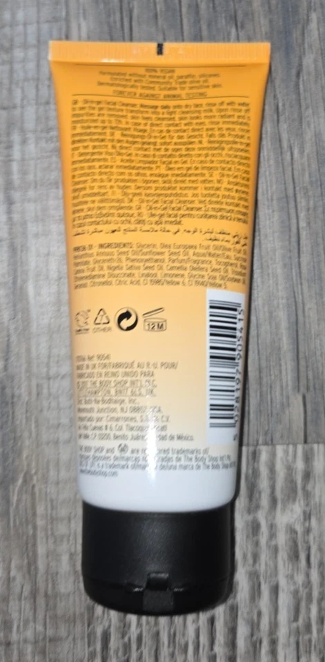 Body Shop Oils of Life Aceite Limpiador Intensamente Revitalizante en Gel 3.3 OZ Foto 2 de 3