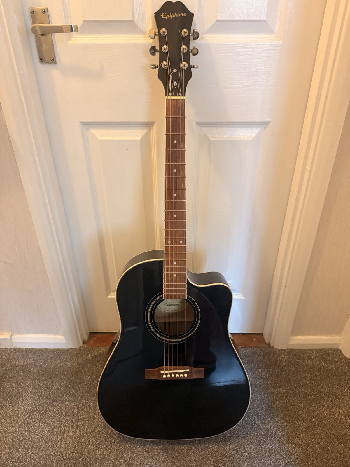 Epiphone J-45 EC Studio (AJ-220SCE) Black Electro Acoustic Guitar