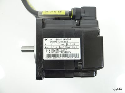 Yaskawa SGMPS-01A2A21 Used 100W Servo Motor output shaft 8mm Sigma3 series