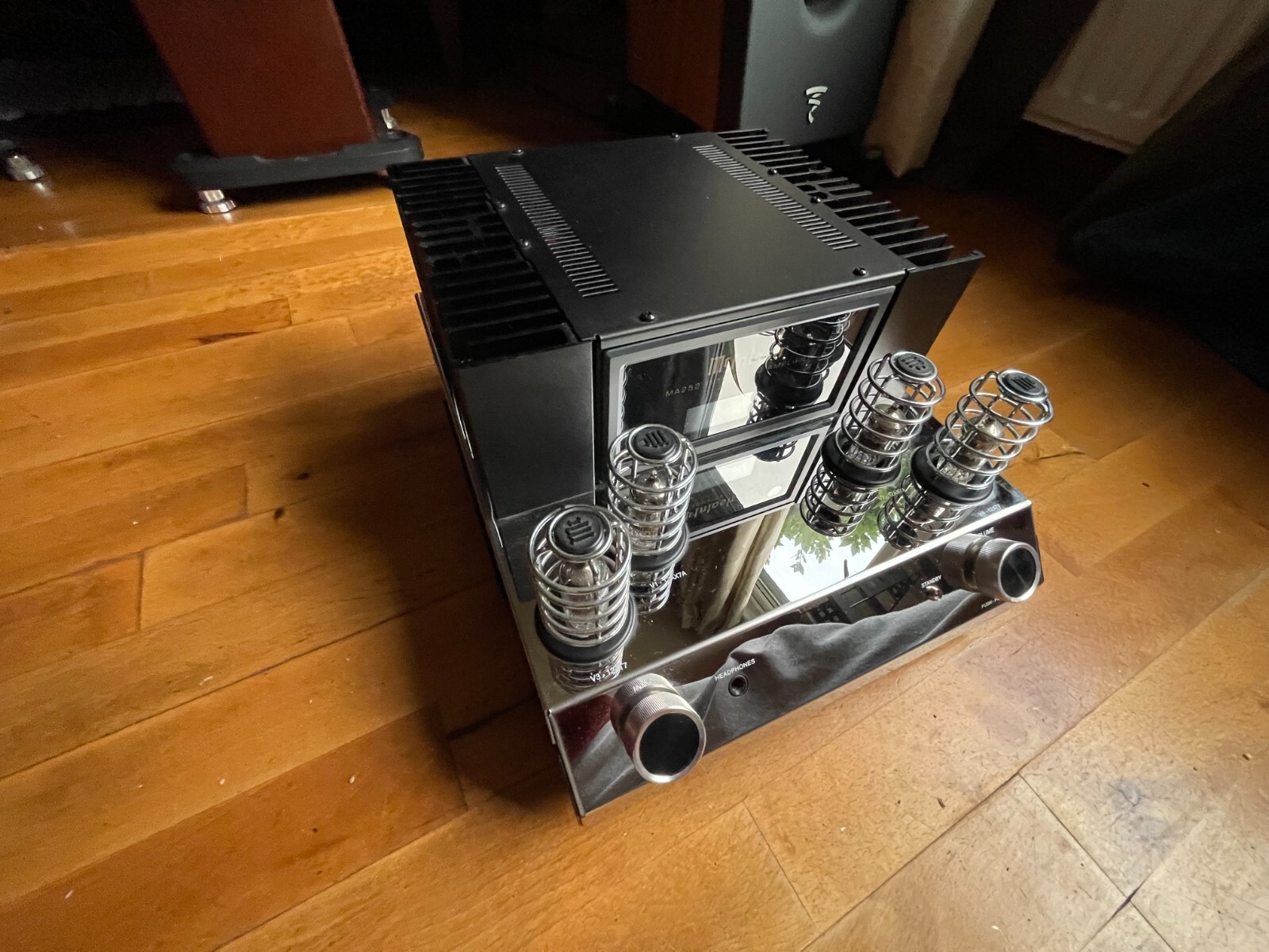 McIntosh MA252 2Channel Hybrid Integrated Amplifier eBay