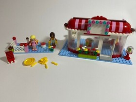 LEGO Friends Downtown Bakery 41006, City Park Cafe 3061, Mia's Roadster 41091