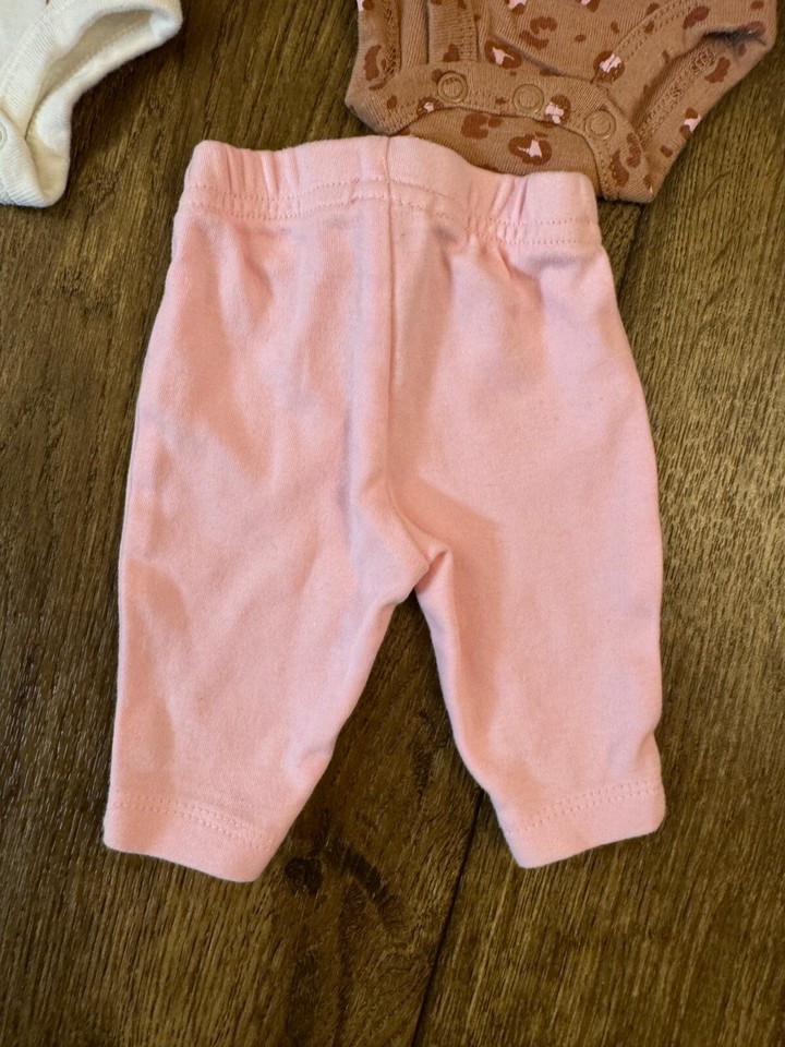 Carters Baby Girl Preemie 3 Piece Outfit Bodysuits Pants Giraffe