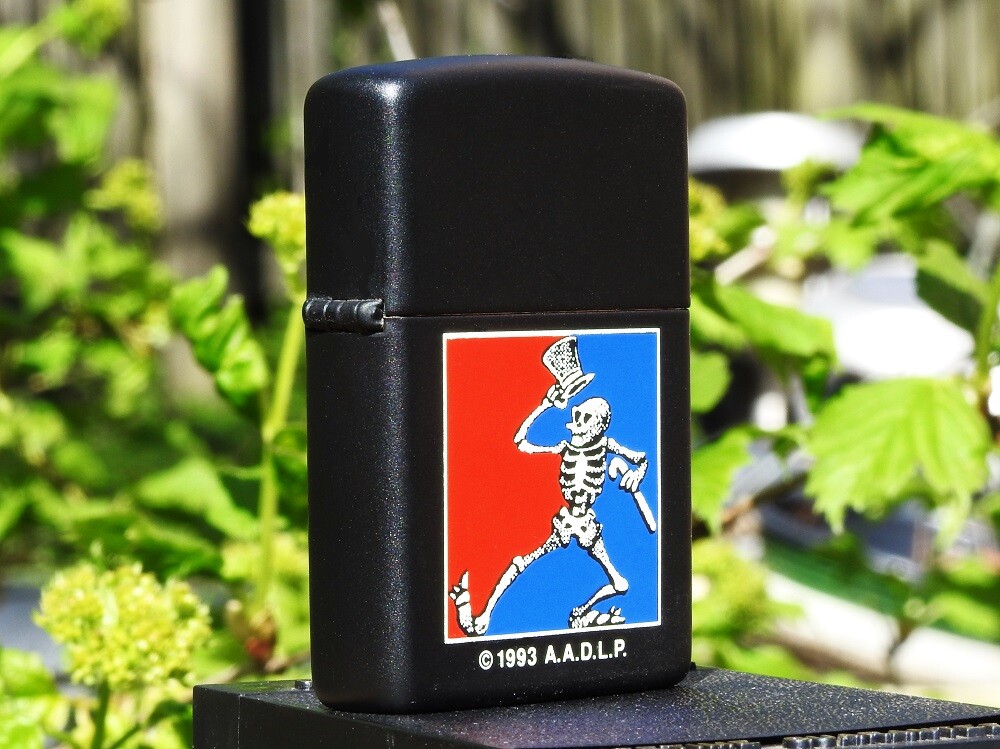 The Grateful Dead Dancing Skeleton Zippo Lighter - Jerry Garcia