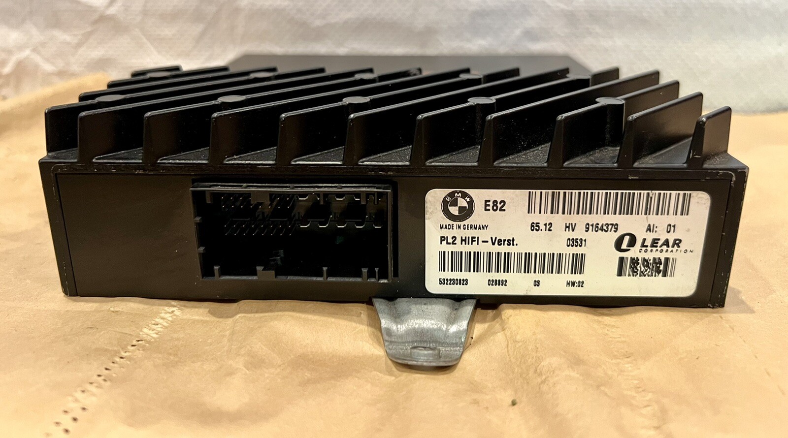 2007 - 2012 BMW 1 SERIES E82 128i AUDIO STEREO PL2 Hi Fi AMPLIFIER 