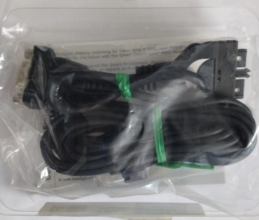 Madge Smart 16/4 PCMCIA Card Token Ring Adapter with all the cables - NEW PACK - Image 3 of 4