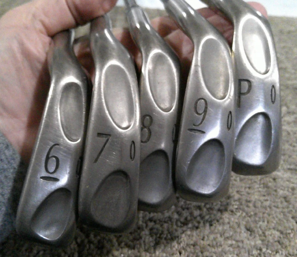 Armour Ti 100 Titanium Irons 6,7,8,9,PW Regular - Image 3 of 4