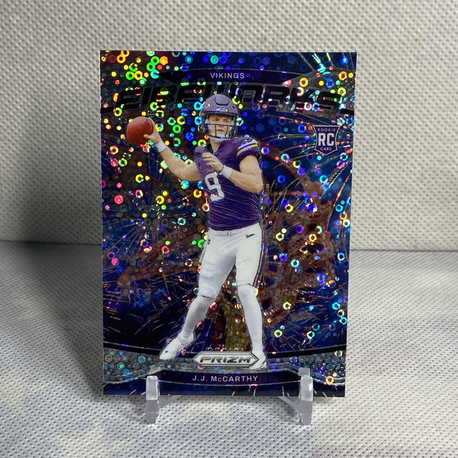 2024 Panini Prizm - Fireworks J.J. McCarthy #18 No Huddle Prizm (RC)